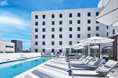 AC Hotel Miami Aventura Hotels near Men's Wearhouse