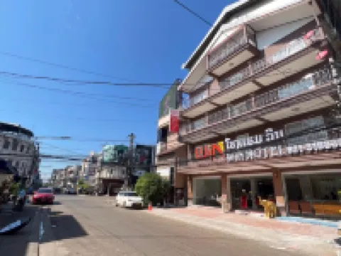 Win Hotel Cafe & Spa โรงแรมในเวียงจันทน์