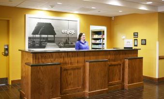 Hampton Inn & Suites Chesapeake-Square Mall