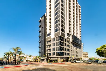 Downtown Loft by Uliv