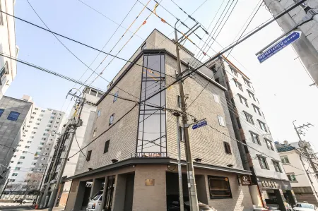 Busan Jaesong-Dong Hotel Lrui