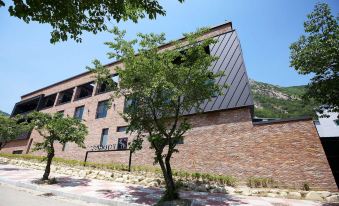 Gongju Myeongjak Motel