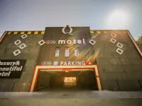 Chilgok Q Motel Hoteles cerca de Templo Pagyesa