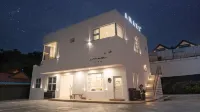 Taean Pool Villa Amare Hotels in Taean-gun