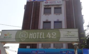 Hotel 42