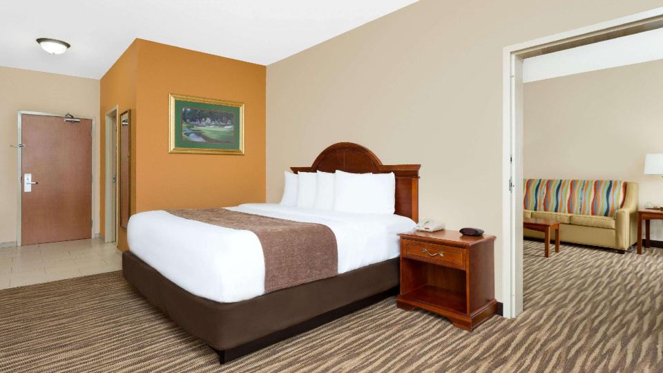 Baymont by Wyndham Augusta Riverwatch