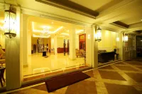 Camelot Hotel - bar