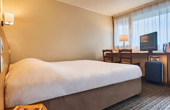 蘇瓦松基里亞德直達酒店