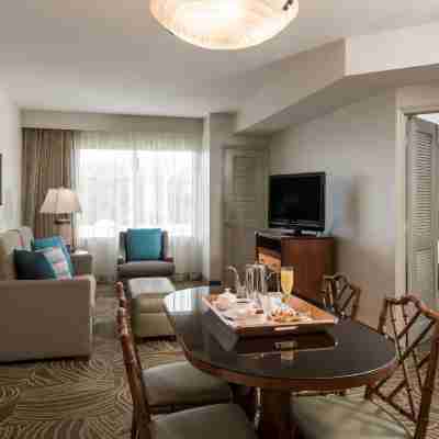 DoubleTree Suites by Hilton Naples Rooms