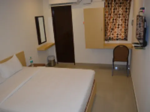 Aakash Temple View Hotel Hoteles en Distrito de Tiruvannamalai