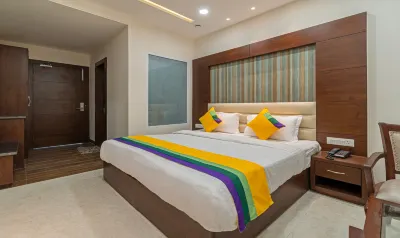 Itsy Hotels P Grand Hotels in Ludhiana