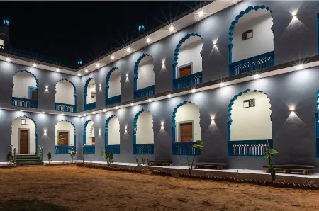 Moustache Pushkar Отели рядом с достопримечательностью «Jagatpita Shri Brahma Mandir»
