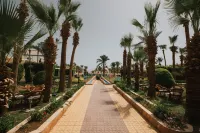 منتجع إمباير بيتش ريزورت