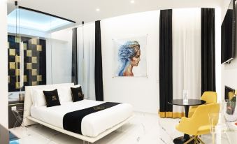 Room in B&B - Queen Suite with Whirlpool Tub - B&B Kreart Suite & Rooms