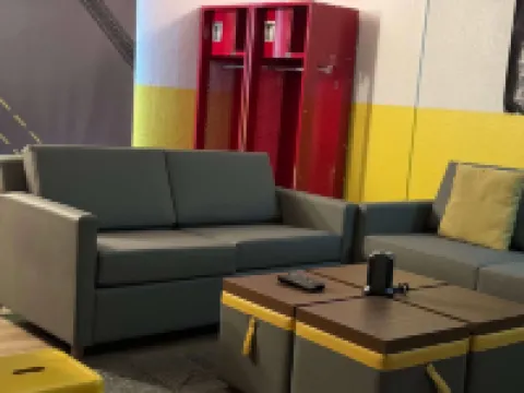 Super 8 by Wyndham Bloomington/Airport Hotels in Bloomington