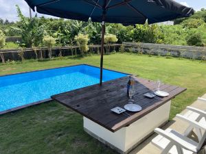 a private inn in the Miyakojima with pool and BBQ