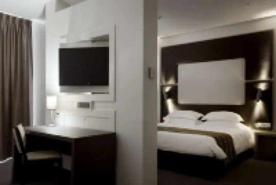 Brit Hotel de Grignan Vichy