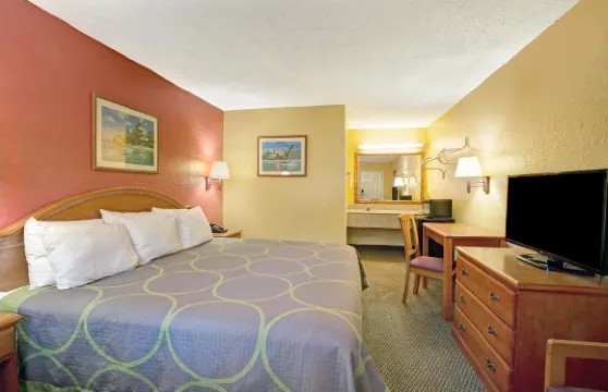 拉馬克-得克薩斯城區速8酒店