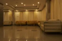Hotel Girija Sunrise 300 Meter from Baba Dham Temple