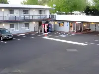 Thunderbird Lodge - Motels