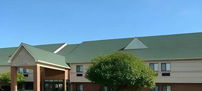 Victory Suites Hotels in Warren