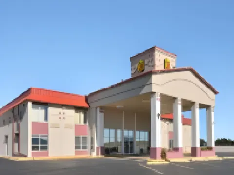 Super 8 by Wyndham Elk City Hotels in Beckham County