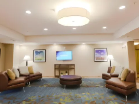 キャンドルウッド スイーツ オーバーン by IHG リーのホテル