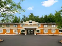 Days Inn & Suites by Wyndham Stevens Point - Wi-Fi