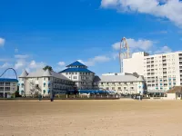 Cedar Point Hotel Breakers Hotels near Soda Pop's