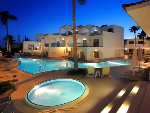 Petrosana Hotel Apartments - palestra