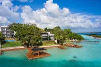 Cristalino Lagoon Front Hotel, Restaurant & Spa Hôtels à proximité de : Bacalar Adventure Tours