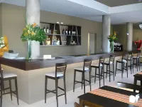 Puerto Amarras Hotel & Suites Hotel di La Capital Department