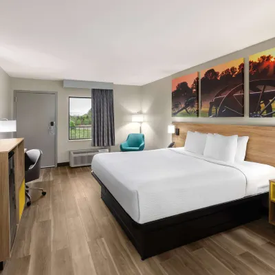 Days Inn by Wyndham Chattanooga Lookout Mountain West Hotels near Ruby Falls