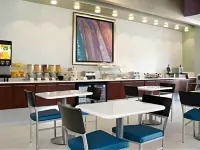 SpringHill Suites Philadelphia Airport/Ridley Park - Aamiainen