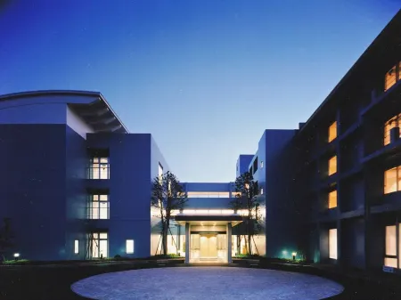 Shonan Relief Отели рядом с достопримечательностью «Morito Daimyojin Shrine»