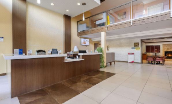 Best Western Plus Oakbrook Inn