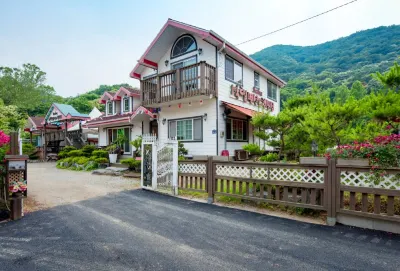 Gwangju 2 Days 1 Night Pension Hotel in zona Namhansanseong Fortress Temporary Palace