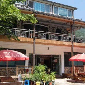 Miryang Elephant Pension Hotels near Pyochungsa