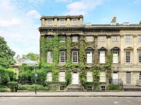 Dream Stays Bath - Kingsmead Street