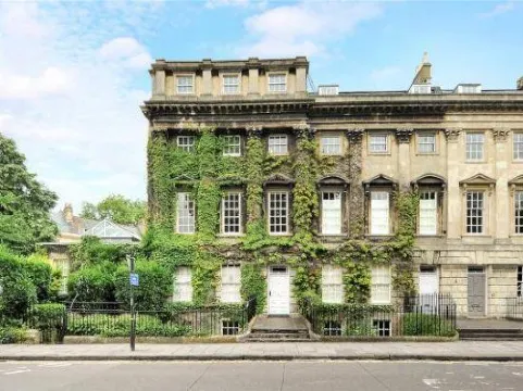 Dream Stays Bath - Kingsmead Street