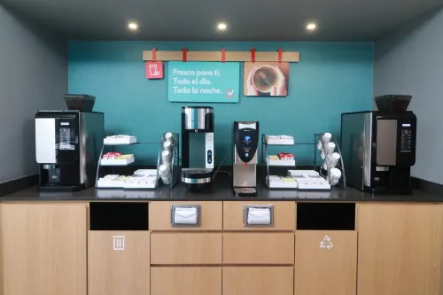 avid hotel 奎雷塔羅南部中心 by IHG 餐飲 Photos