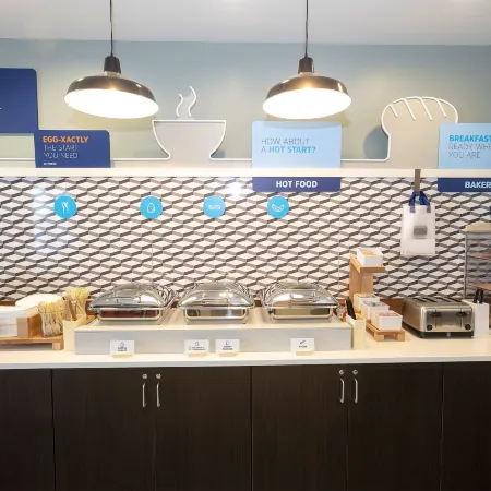 Holiday Inn Express & Suites IRON MOUNTAIN by IHG