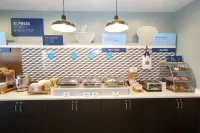 Holiday Inn Express & Suites IRON MOUNTAIN by IHG - Desayuno