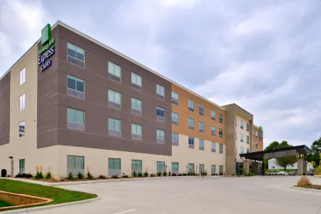 Holiday Inn Express & Suites Ottumwa