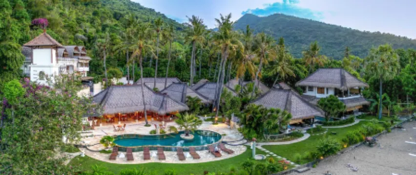Palm Garden Amed Beach & Spa Resort Bali Отели рядом с достопримечательностью «Lipah Beach»