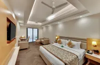 クリック コレクション ラクナウ