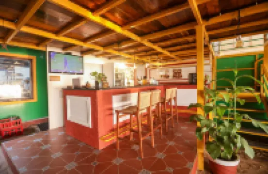 Mariposa Beach Grove