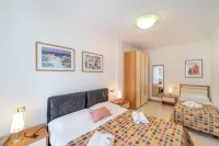 Spacious apartment with 2 balconies and shared pool - Beahost Rentals
