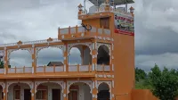 Akshay Valley Hotel dekat Veer Shiromani Jhala Deda ji Ki Chatri