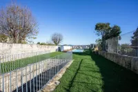 Liiiving in Porto - Haven Pool Apartment